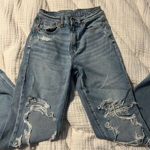 American Eagle Outfitters Women's Light Blue Distressed Boyfriend Jeans